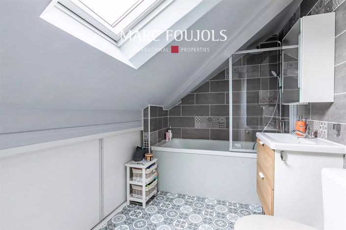 Image No.15-3 Bed House for sale