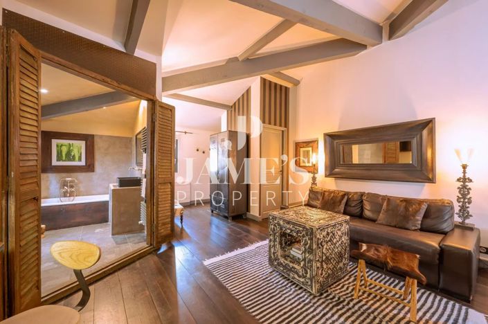 Image No.22-5 Bed House for sale