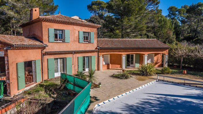 Image No.2-5 Bed House for sale