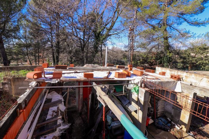 Image No.25-5 Bed House for sale