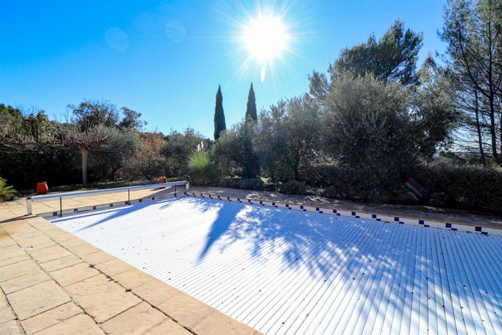 Image No.26-5 Bed House for sale