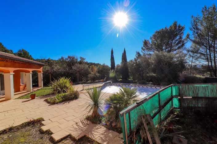 Image No.27-5 Bed House for sale