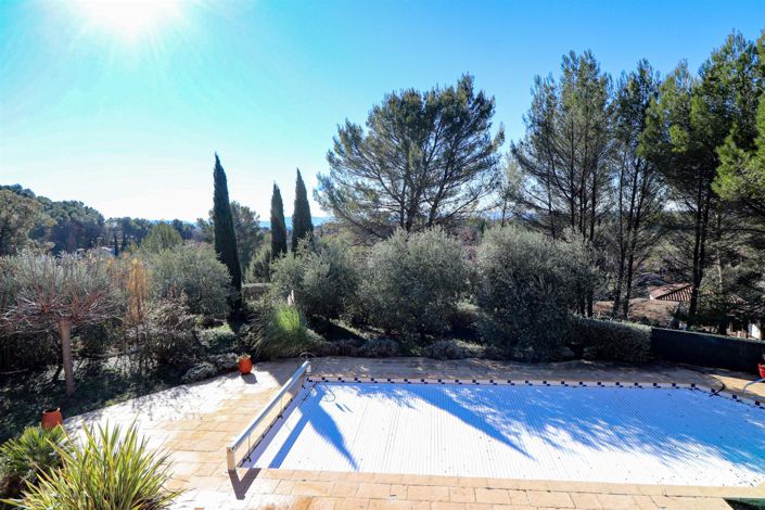 Image No.5-5 Bed House for sale