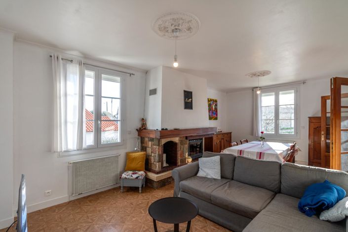 Image No.2-3 Bed House for sale