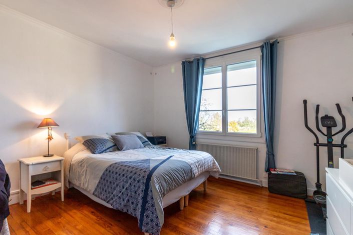 Image No.5-3 Bed House for sale