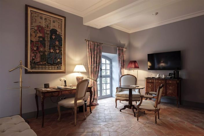 Image No.14-22 Bed House for sale