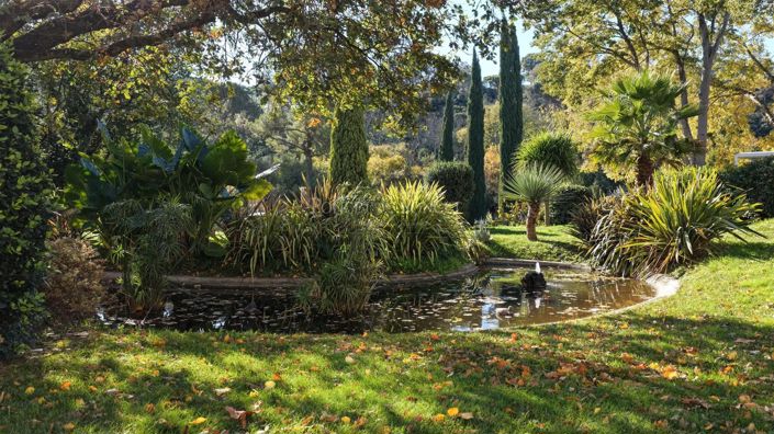 Image No.24-22 Bed House for sale