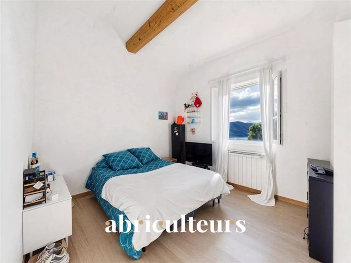 Image No.17-4 Bed House for sale