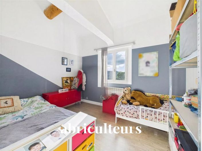 Image No.18-4 Bed House for sale