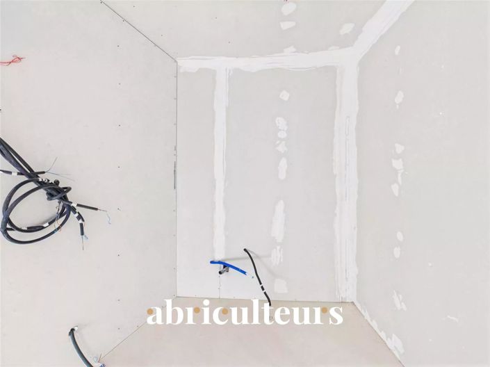 Image No.20-2 Bed House for sale