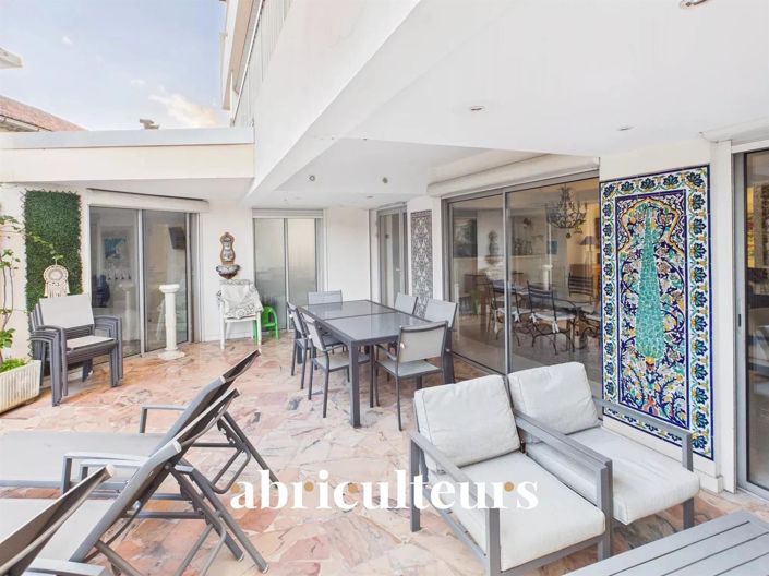 Image No.2-5 Bed Apartment for sale