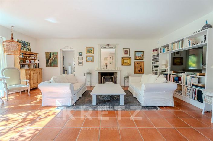 Image No.12-5 Bed House for sale