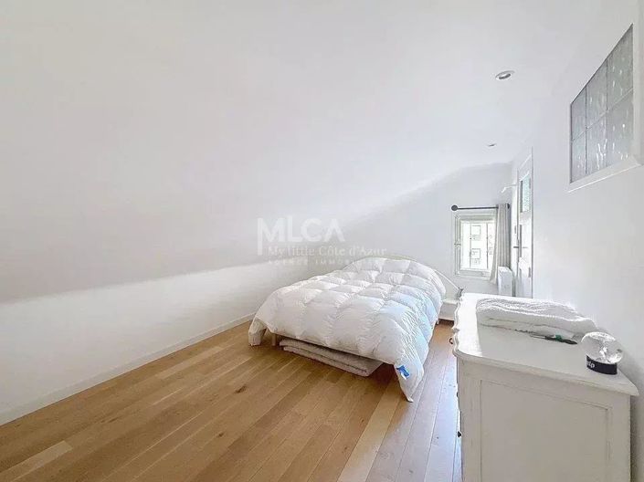 Image No.20-1 Bed Apartment for sale