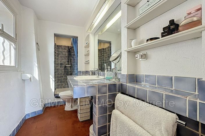 Image No.13-2 Bed House for sale