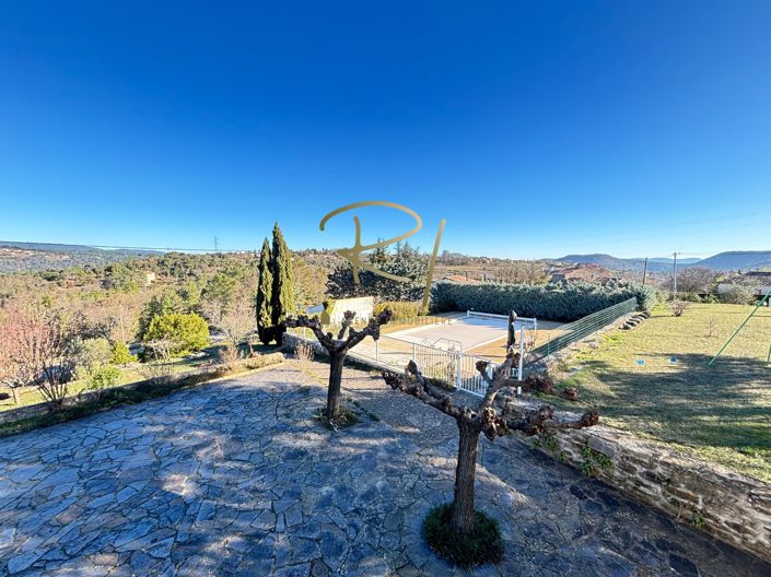 Image No.2-4 Bed House for sale