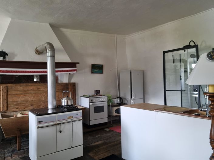 Image No.9-2 Bed House for sale