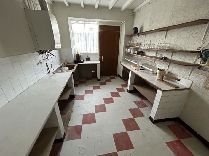 Image No.11-8 Bed House for sale