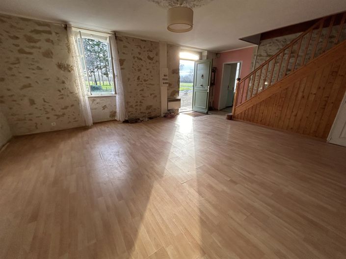 Image No.5-8 Bed House for sale