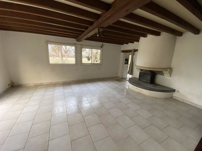 Image No.8-8 Bed House for sale