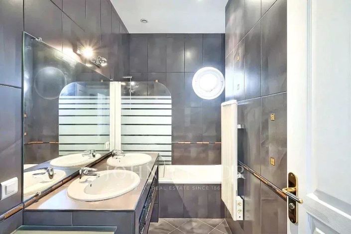 Image No.15-4 Bed House for sale