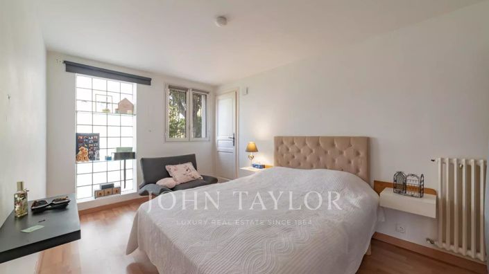 Image No.10-4 Bed House for sale