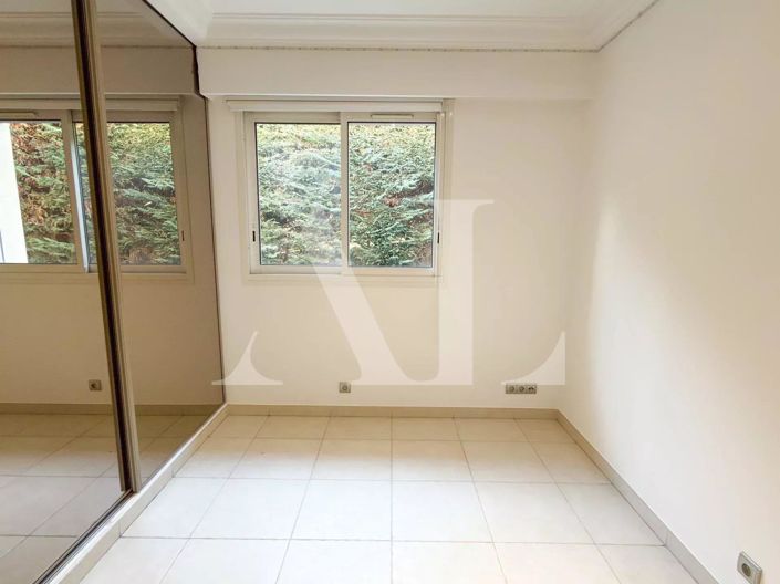 Image No.12-4 Bed House for sale