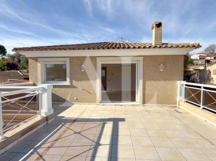 Image No.6-4 Bed House for sale