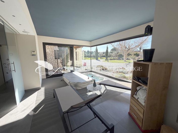 Image No.22-5 Bed House for sale