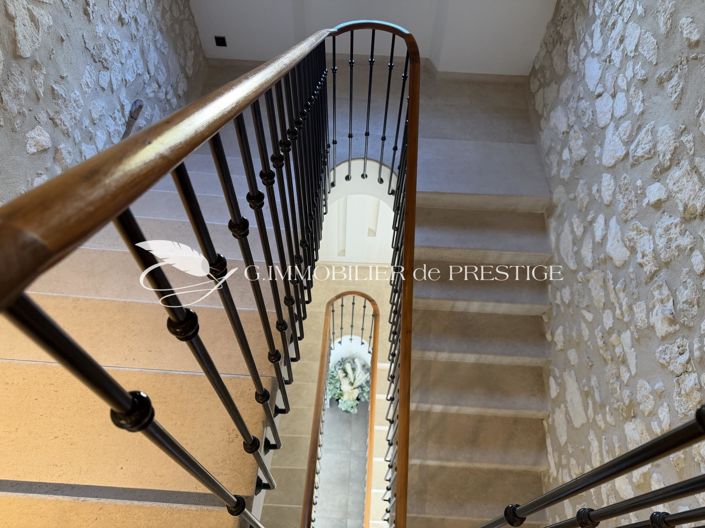 Image No.37-5 Bed House for sale