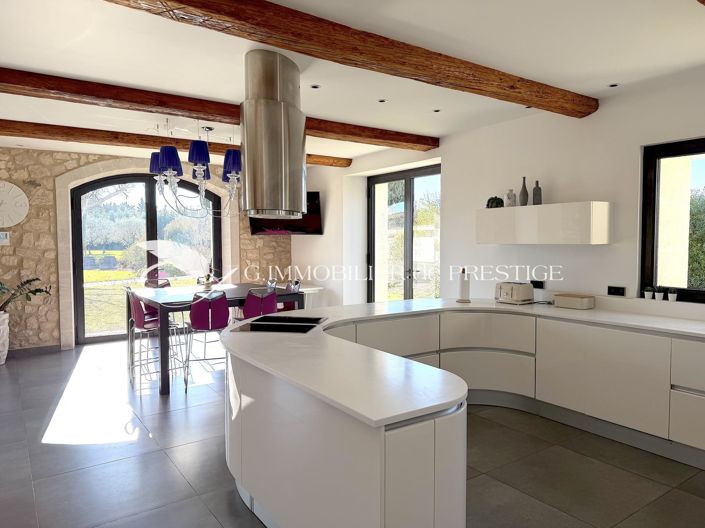 Image No.4-5 Bed House for sale