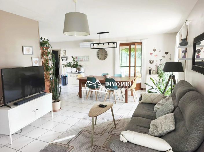 Image No.7-5 Bed House for sale