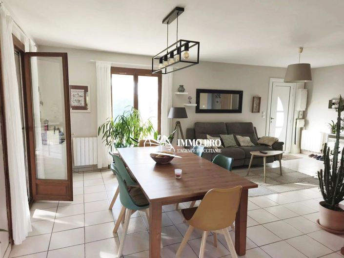 Image No.9-5 Bed House for sale