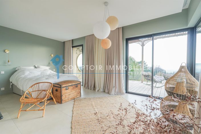 Image No.22-4 Bed House for sale