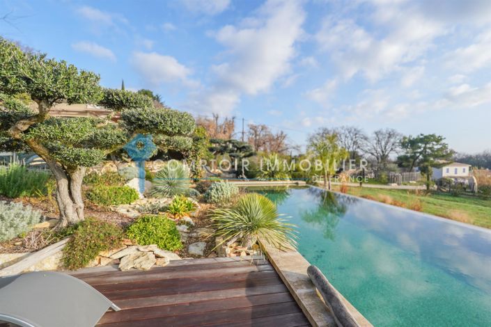 Image No.3-4 Bed House for sale