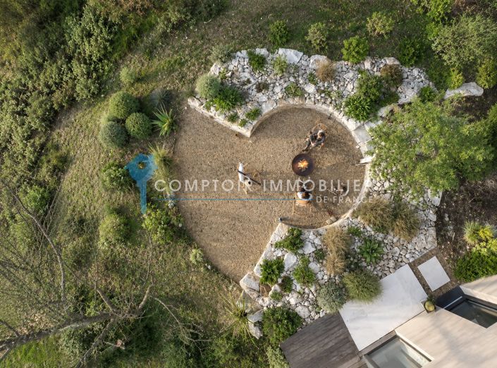 Image No.6-4 Bed House for sale