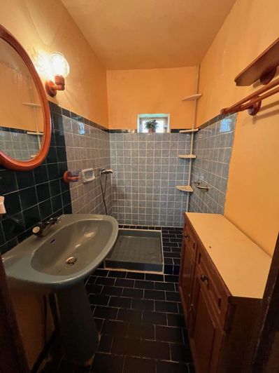 Image No.8-4 Bed House for sale