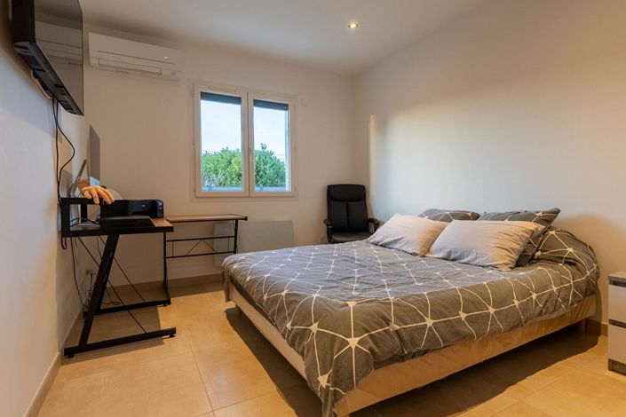 Image No.15-5 Bed House for sale