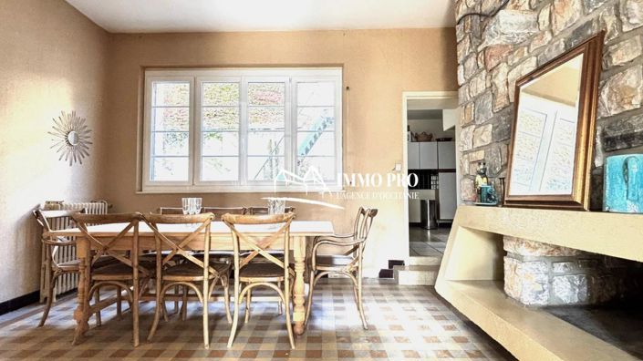 Image No.5-5 Bed House for sale