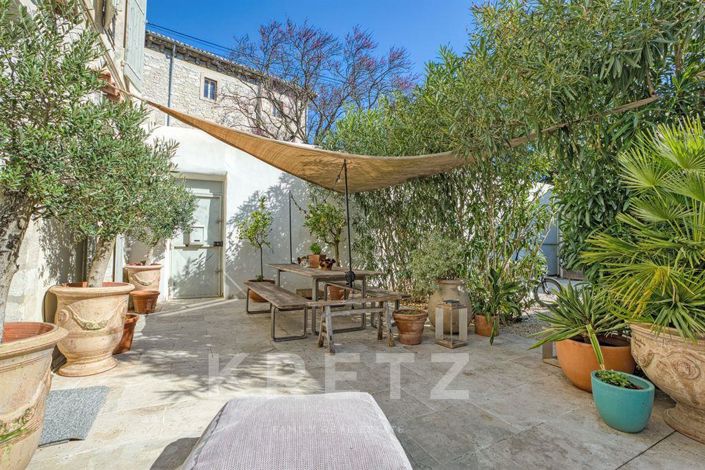 Image No.16-6 Bed House for sale