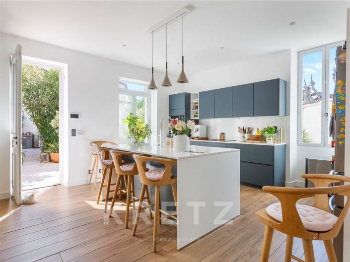 Image No.7-6 Bed House for sale