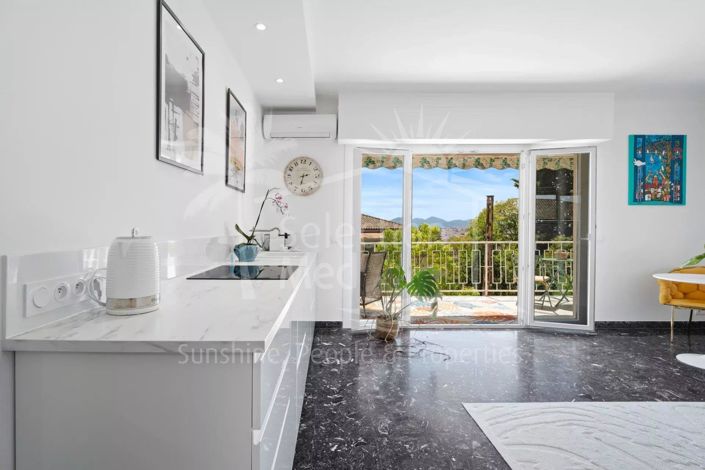 Image No.12-2 Bed Apartment for sale