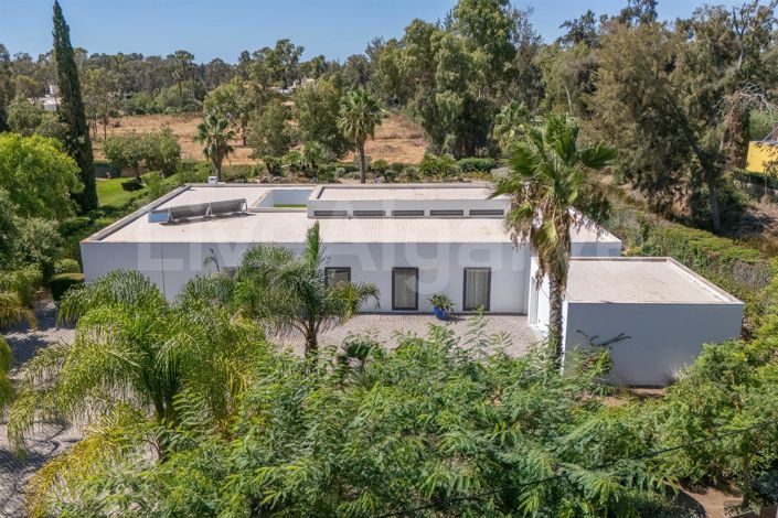 Image No.49-4 Bed House for sale