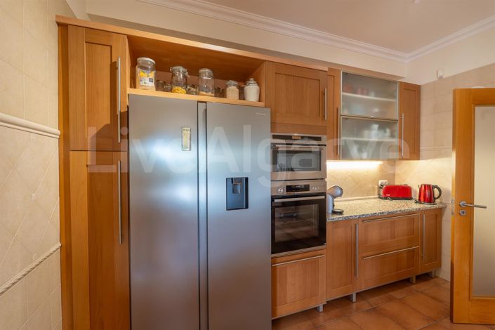 Image No.15-3 Bed House for sale