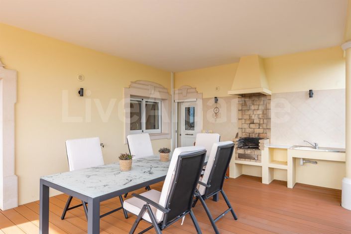 Image No.21-3 Bed House for sale