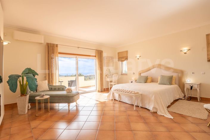 Image No.24-3 Bed House for sale