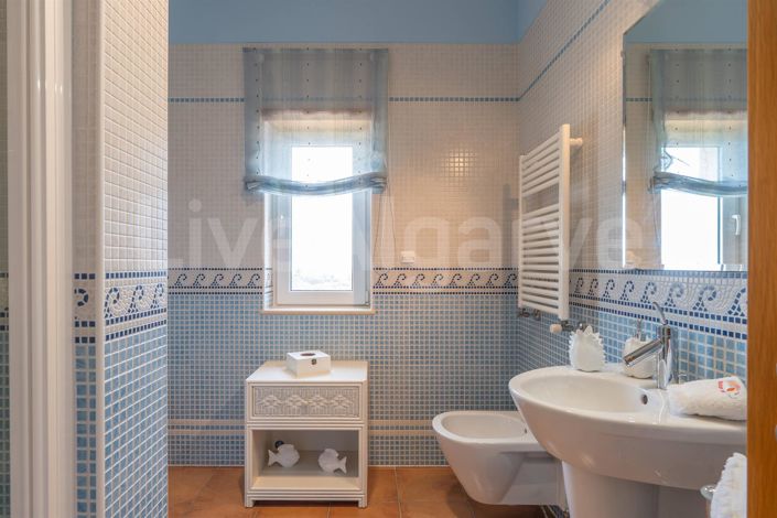 Image No.43-3 Bed House for sale