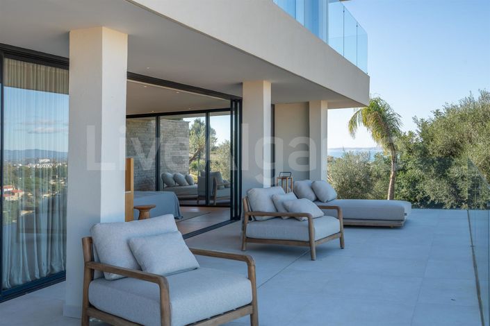 Image No.51-5 Bed House for sale