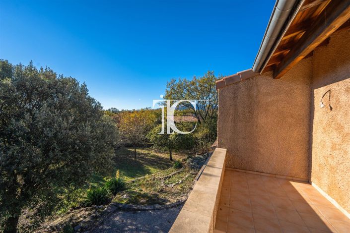 Image No.18-5 Bed House for sale