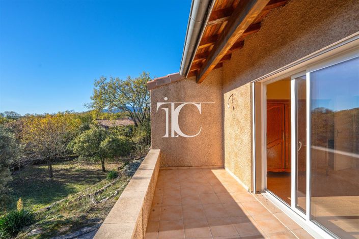 Image No.21-5 Bed House for sale