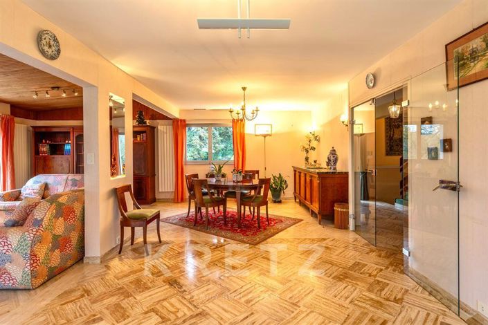 Image No.6-5 Bed House for sale